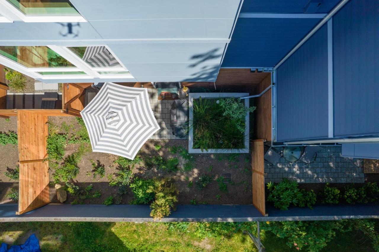 Rooftop Patio With Waterview, Private Garden & Grill 3Br 3Ba- Modern Cityscape シアトル エクステリア 写真
